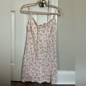 Adorable summer dress.